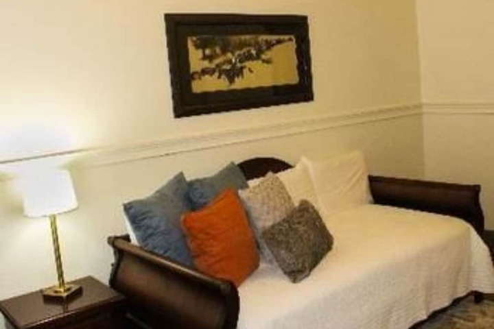 Room 12 of 14