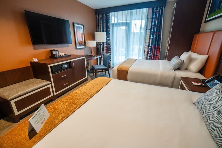 Room 21 of 33