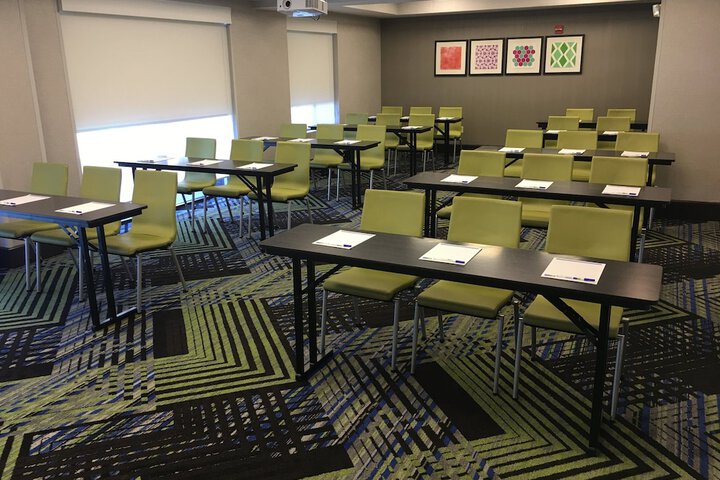 Holiday Inn Express & Suites Charlotte-Concord-I-85 by IHG