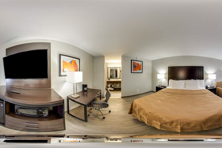 Room 12 of 46