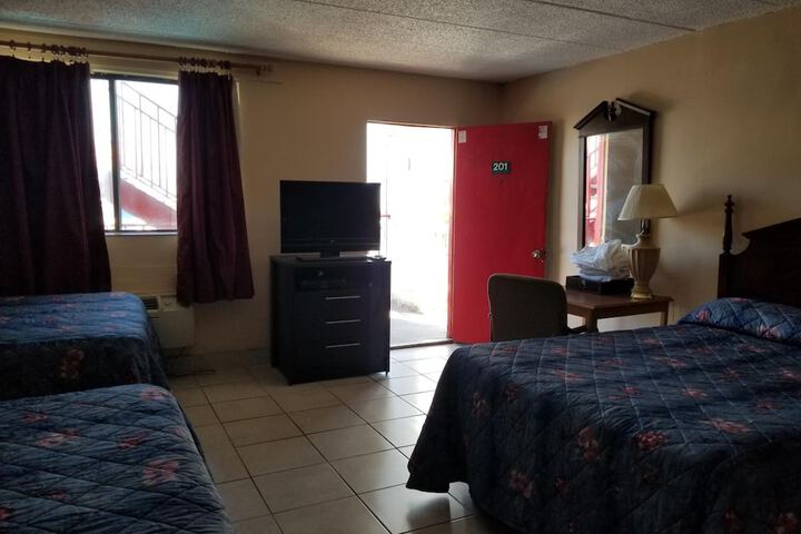 Room 34 of 39