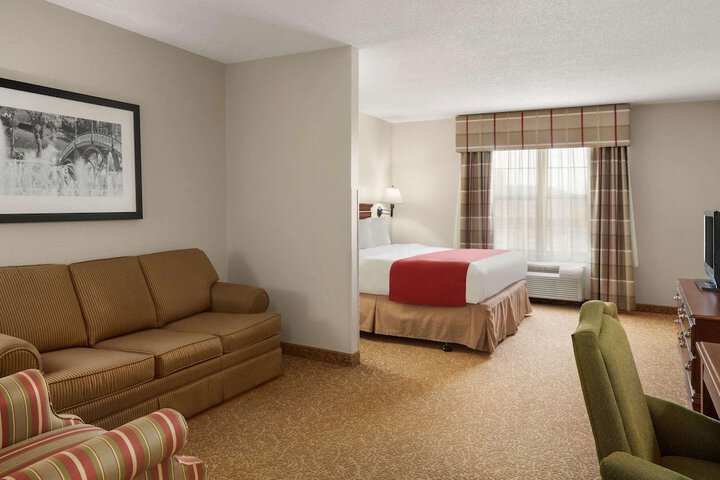 Country Inn & Suites by Radisson Louisville South, KY
