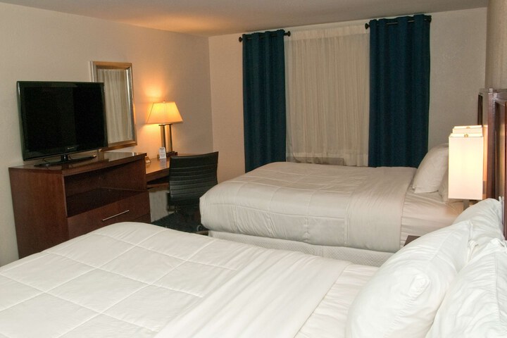 Room 17 of 36