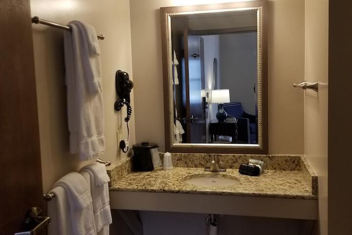 Room 52 of 87