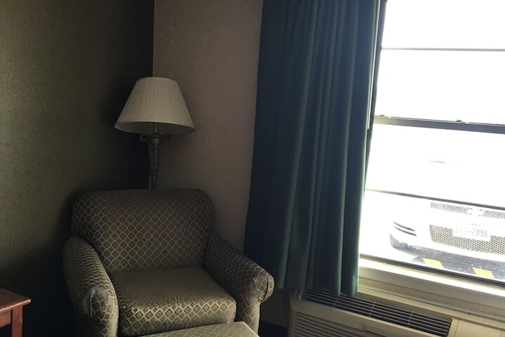 Room 31 of 40