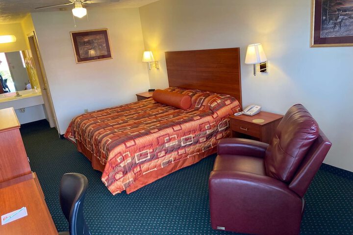Country Hearth Inn & Suites Union City