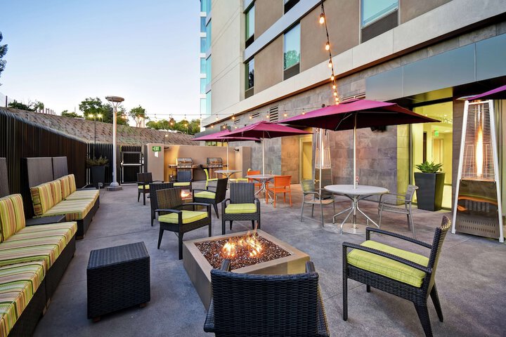 Terrace/Patio 49 of 51