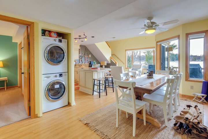 Elk Rapids Condo w / Balcony Overlooking Elk Lake!