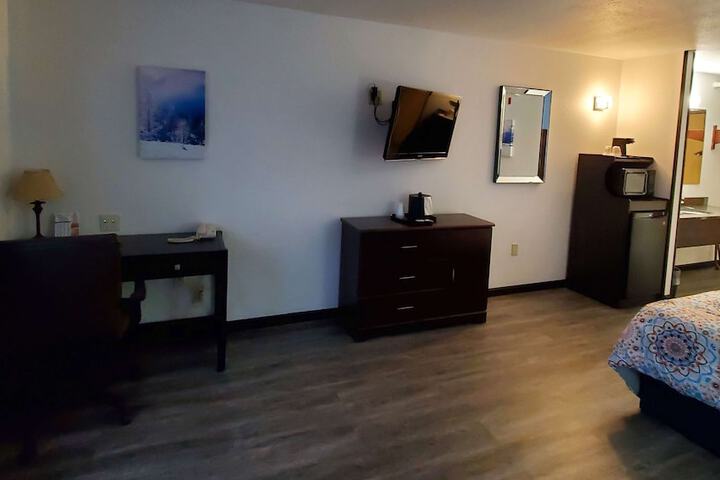 Room 162 of 188