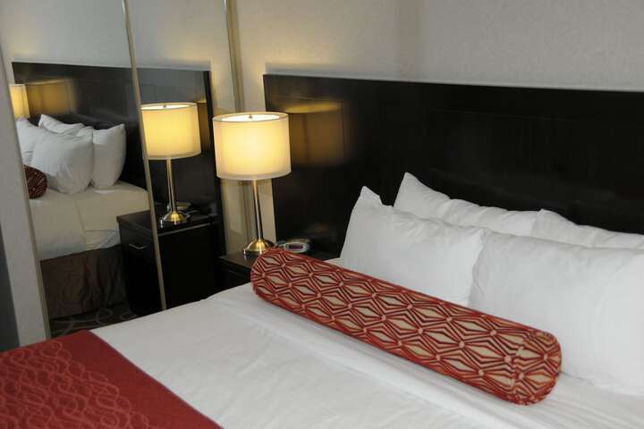 Room 13 of 40