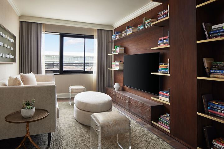 Room 73 of 155