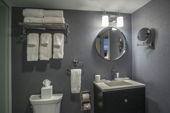 Room 8 of 30