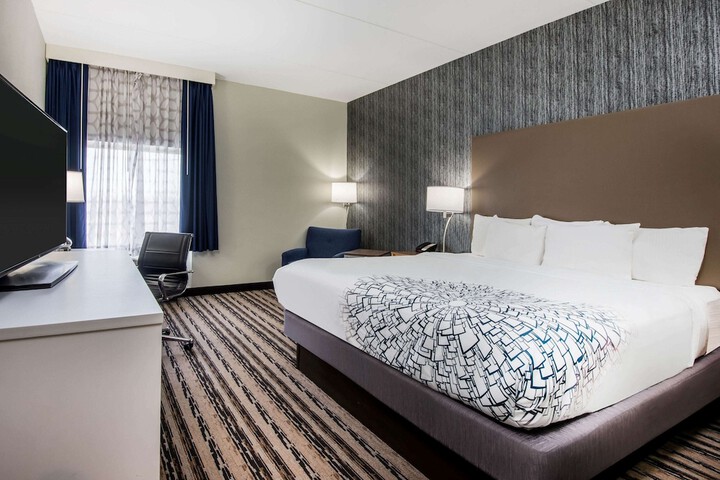 Room 20 of 49