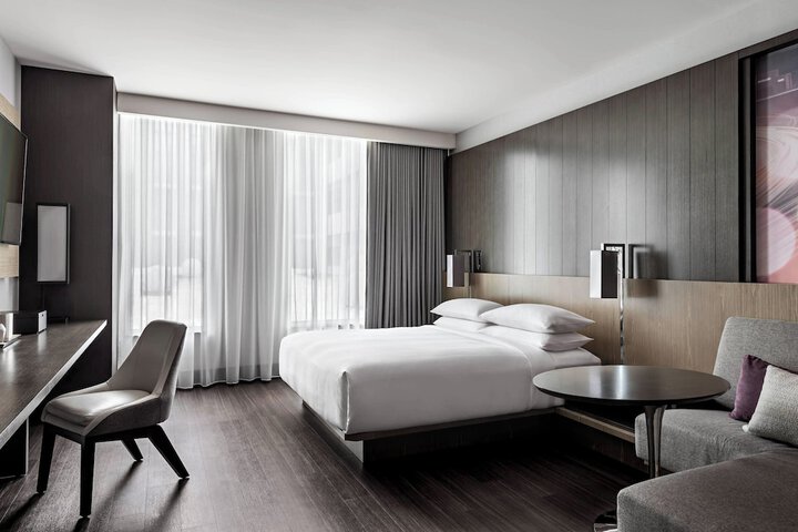 Room 8 of 46