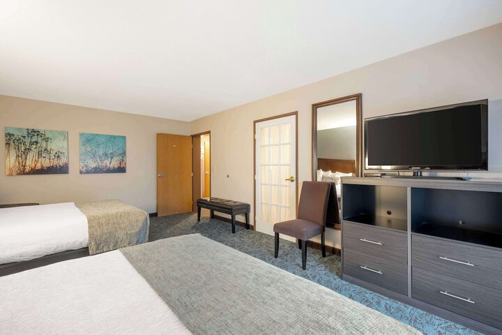 Room 30 of 51