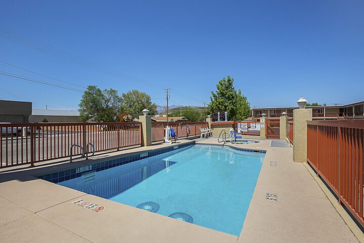 Pool 7 of 44
