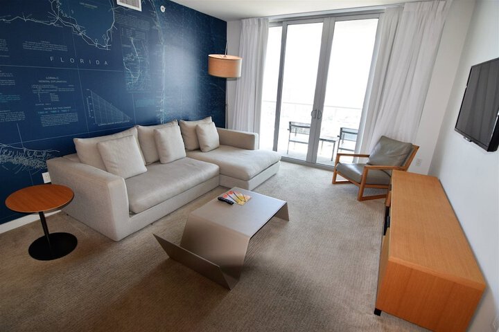 Room 11 of 31