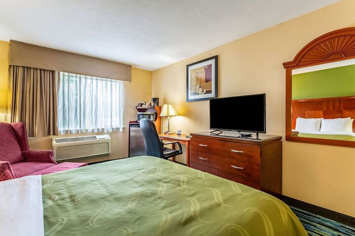 Room 11 of 35