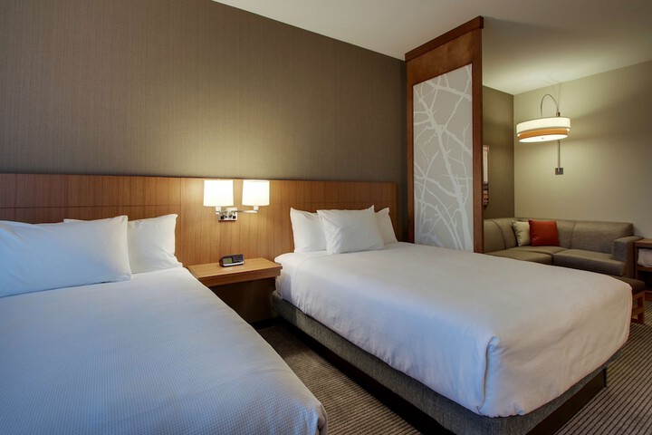 Room 28 of 113