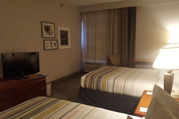 Country Inn & Suites by Radisson Bryant (Little Rock), AR