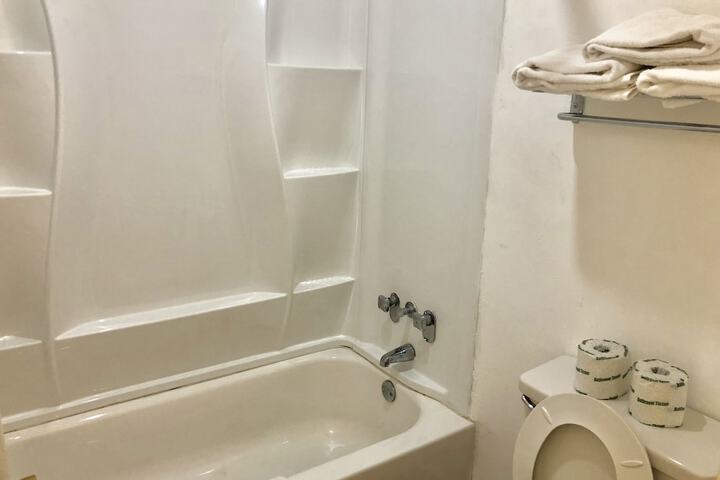 Room 20 of 24