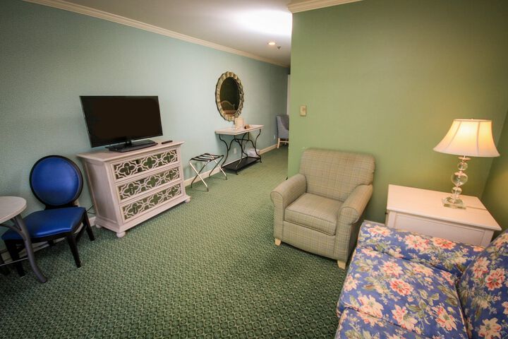 Room 35 of 70