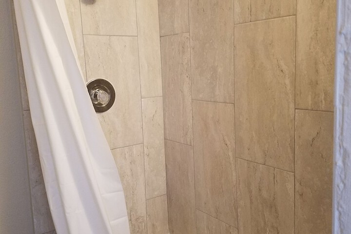 Room 18 of 32