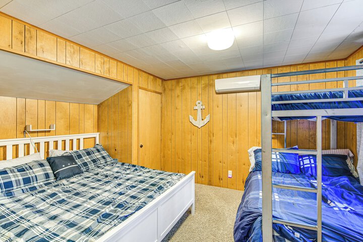 Graeagle Vacation Rental Cabin w / Game Room!