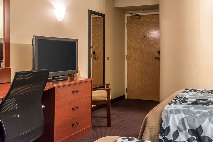 Room 29 of 43
