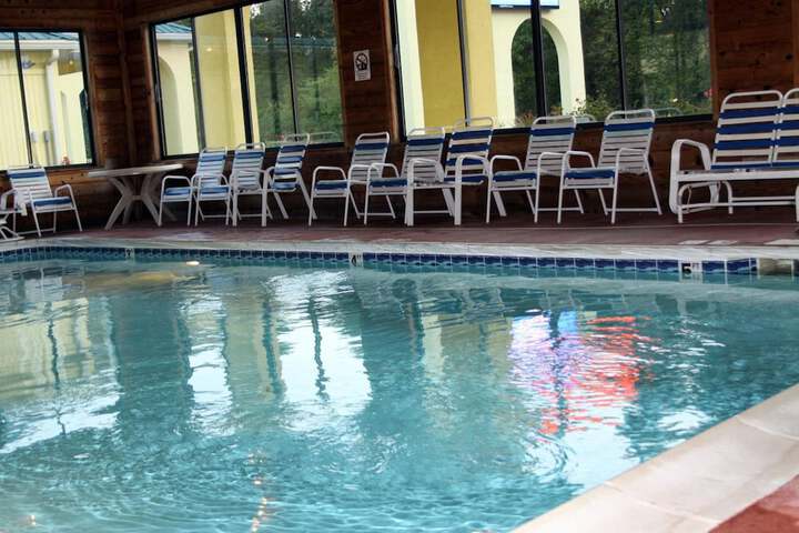 Pool 10 of 60