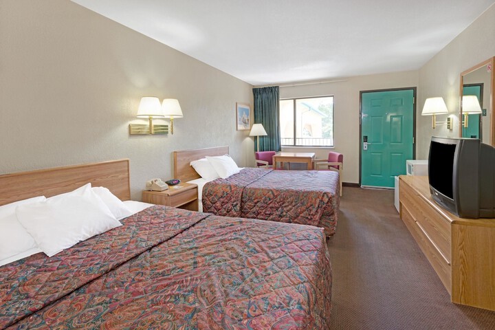 Room 14 of 19