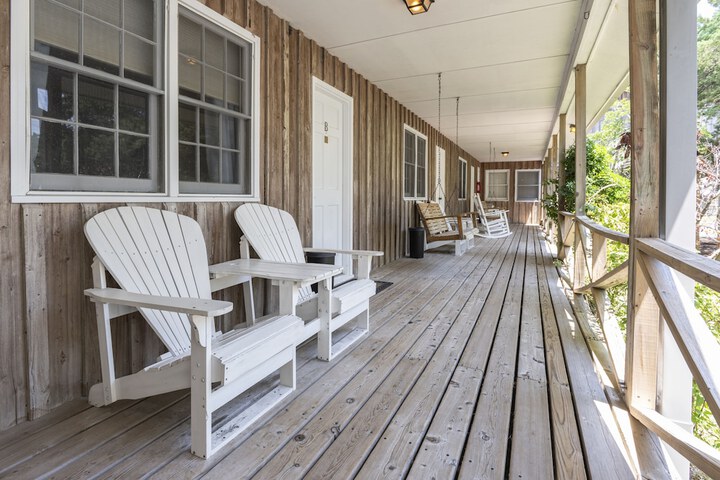 Blackbeards Lodge
