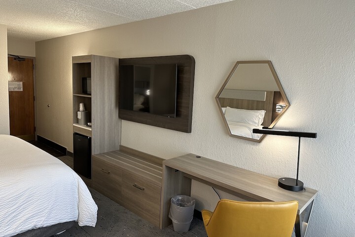 Room 14 of 45