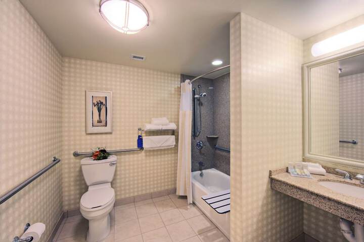 Room 44 of 62