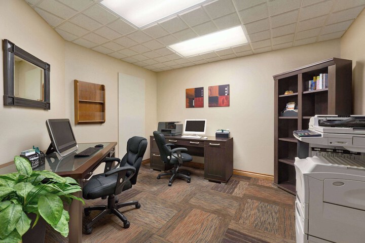 Wingate by Wyndham Greenwood Village / Denver Tech