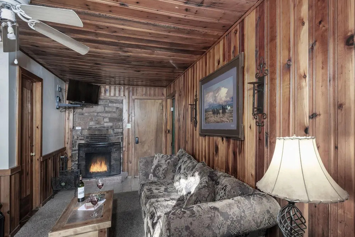 Pine Cabin by Vtrips