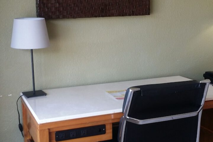 Room 42 of 85