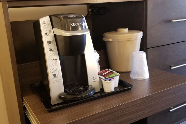 Breakfast/Coffee Service 98 of 117
