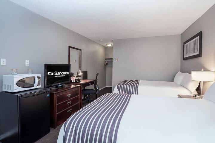 Room 12 of 32
