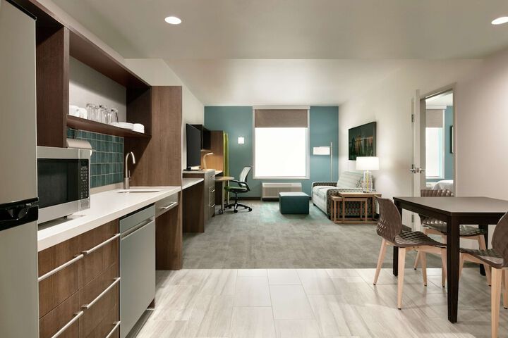 Home2 Suites by Hilton Norfolk Airport