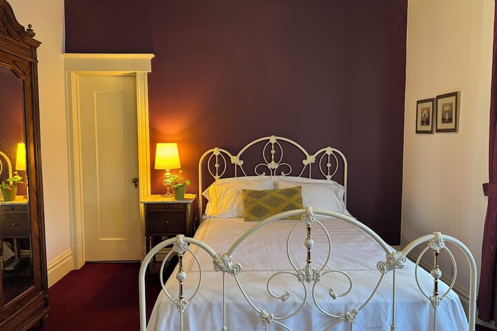 Room 44 of 48