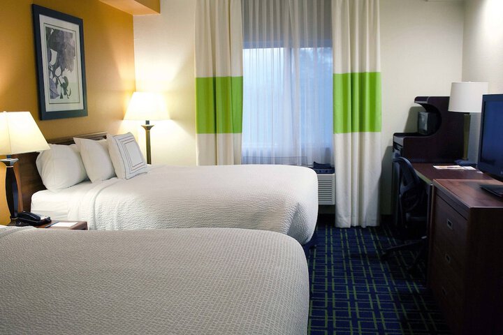 Room 15 of 19