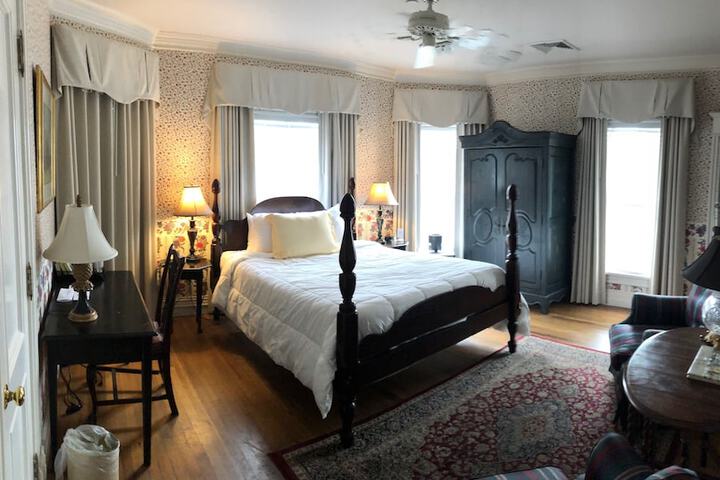 Beaufort Inn