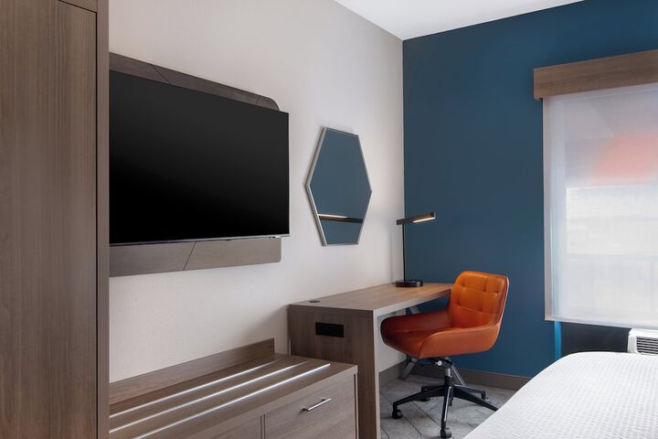 Holiday Inn Express Hotel & Suites Prattville South by IHG