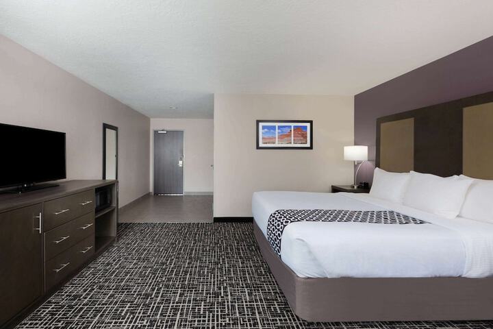 Room 36 of 60