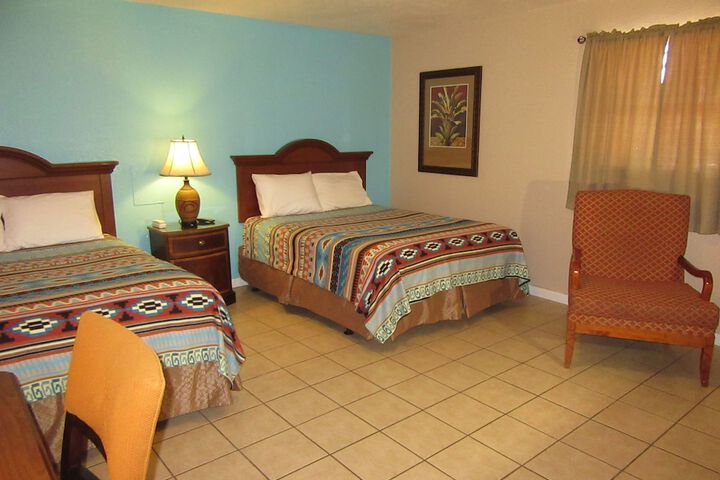 Room 11 of 26