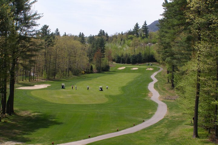 The White Mountain Hotel & Resort