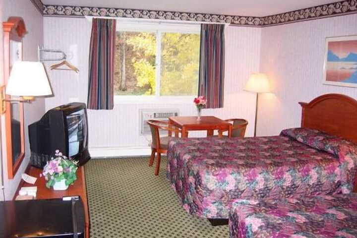 Room 16 of 36