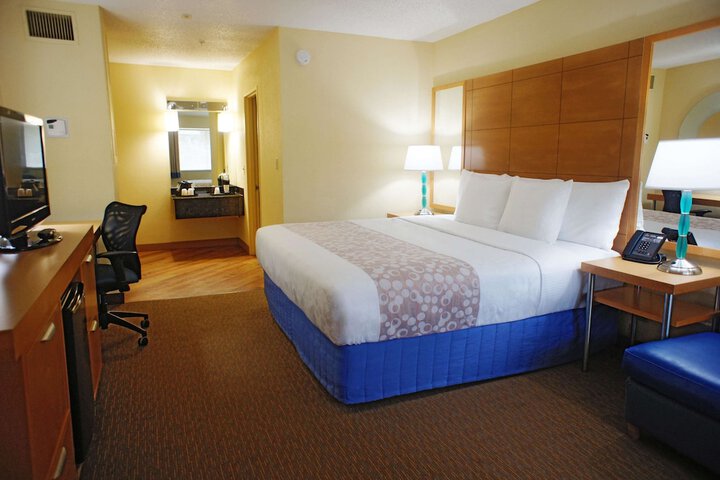 Room 26 of 34
