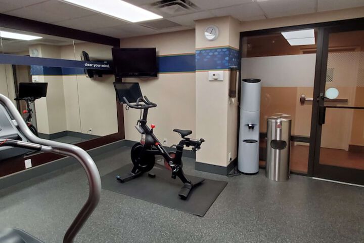 Hampton Inn Hillsville